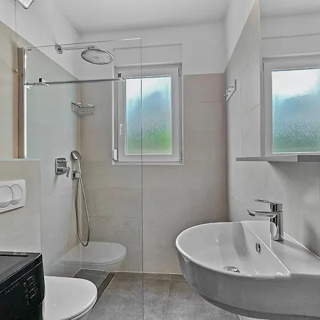 Apartman Petrinic V