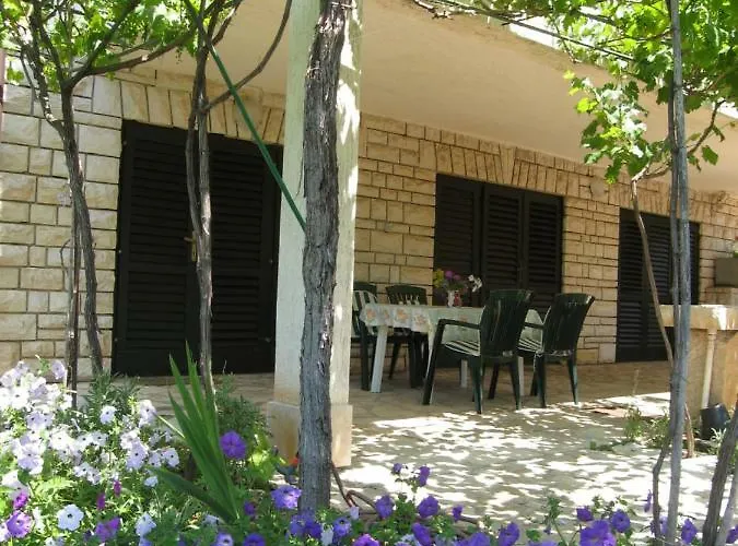 Petrinic V Lejlighed