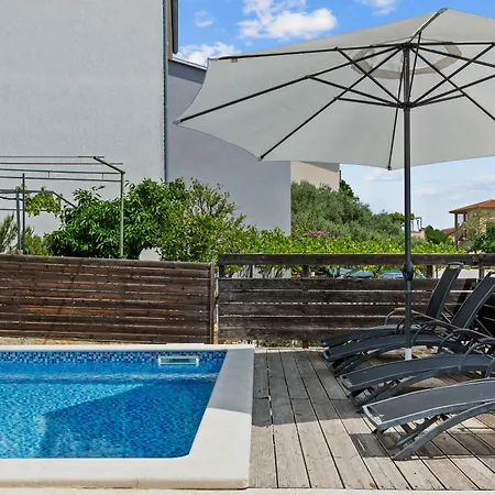 아파트 Petrinic V