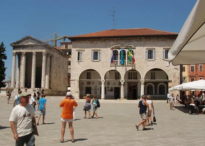 Petrinic V 아파트