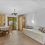 Petrinic V * 풀라